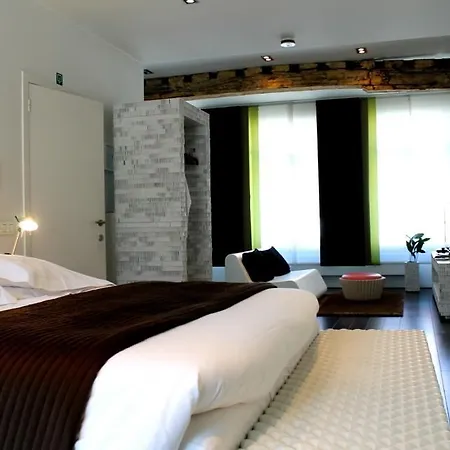Homefeek 3* Antwerp